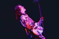 吉井和哉（Vo）（撮影：横山マサト）