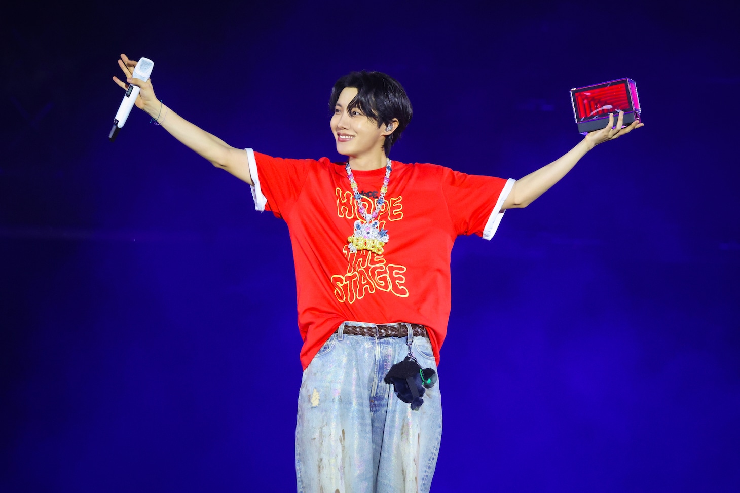 J-HOPE (P)&(C)BIGHIT MUSIC