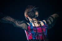 小林歌穂の希望で実現した渾身のカチモリヘア。