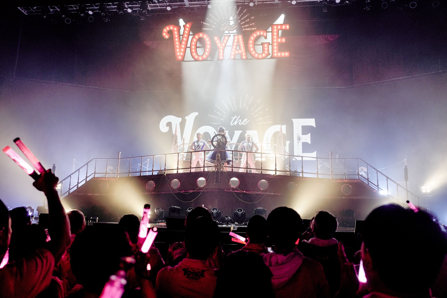 佐々木彩夏「AYAKA NATION 2025 VIP ROOM A+ ～the Voyage～」の様子。（撮影：上飯坂一）