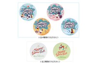 Mrs. GREEN APPLEとコラボレーションした「サマー・クールオフ at Tokyo Disney Resort」の缶バッジ。©Disney
