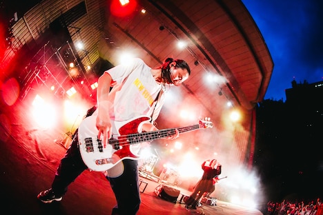 岡峰光舟（B）（Photo by Rui Hashimoto[Sound Shooter]）