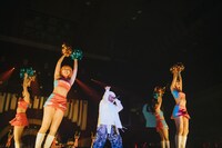 HIPPY「THE ヒーローアイランド計画 in ARENA」の様子。