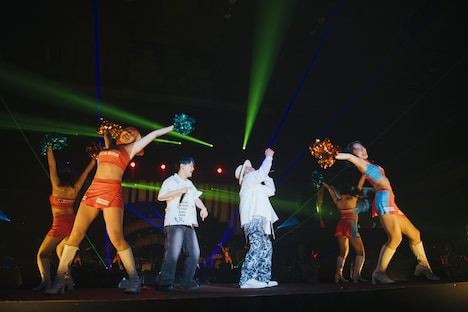 HIPPY「THE ヒーローアイランド計画 in ARENA」の様子。