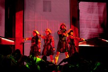 WOWOW「新しい学校のリーダーズ 初アリーナワンマン2023『HAMIDASHITEIKU』」キーカット（Photo by usamiryo）