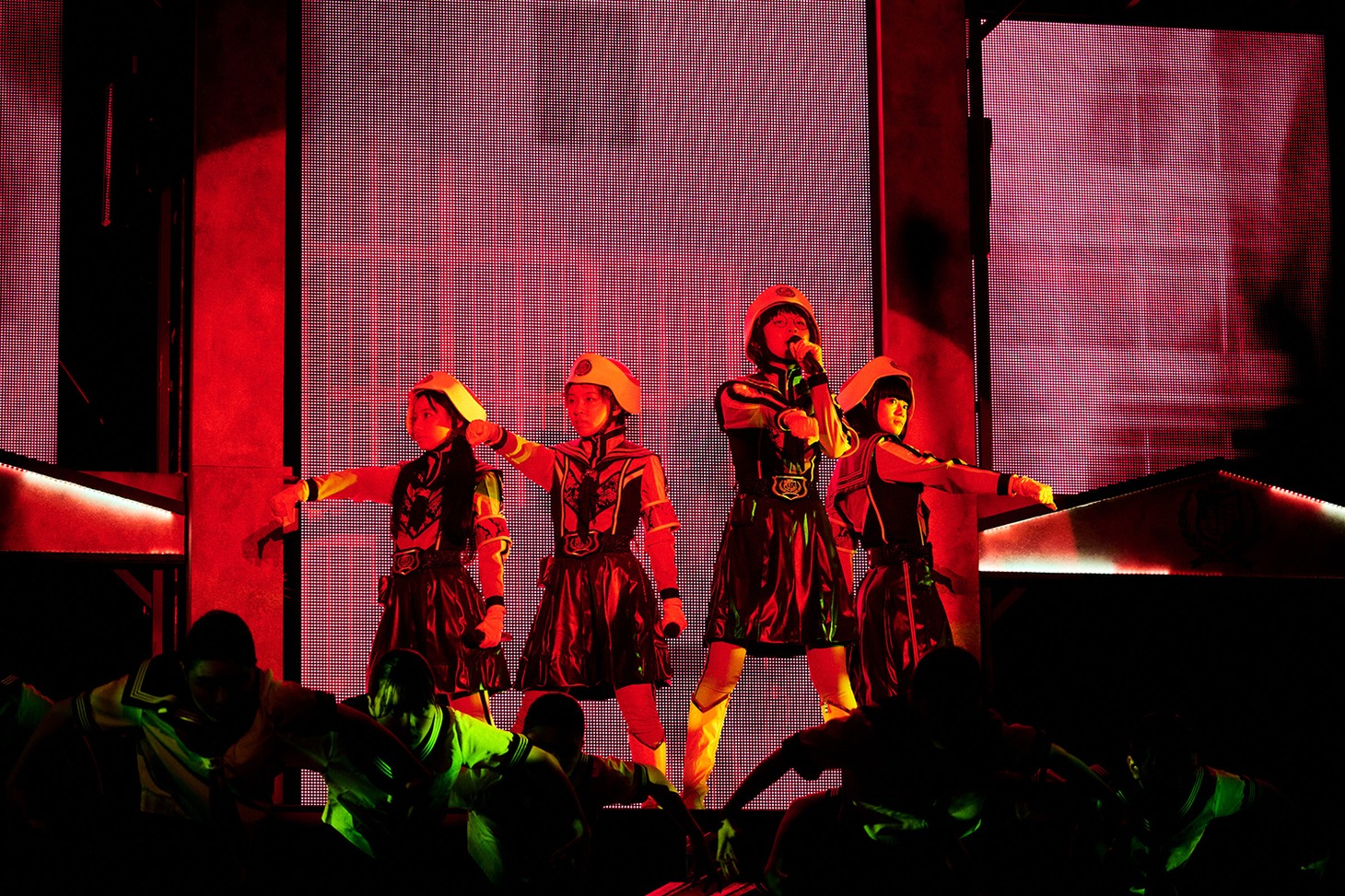 WOWOW「新しい学校のリーダーズ 初アリーナワンマン2023『HAMIDASHITEIKU』」キーカット（Photo by usamiryo）