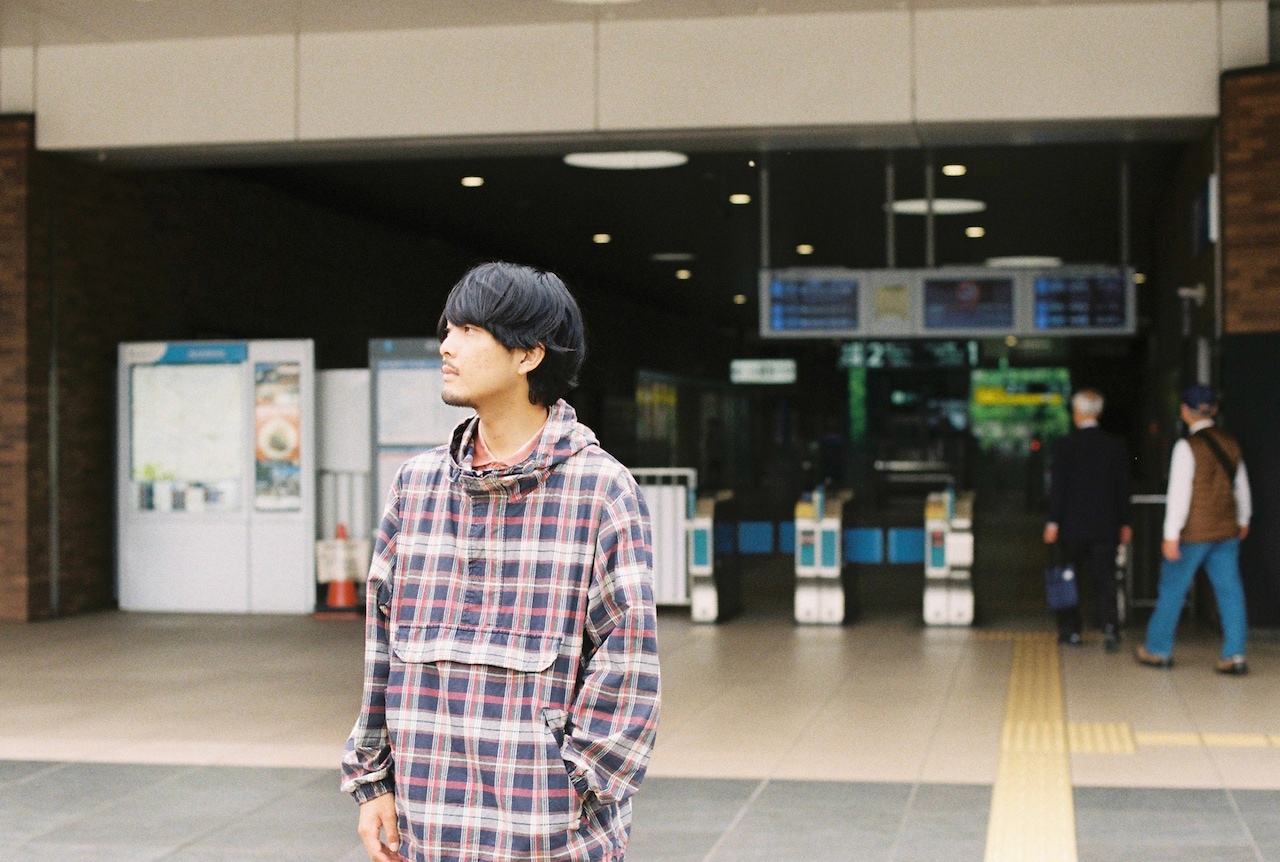 世田谷代田駅前にて。