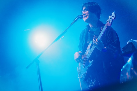 高野賢也（B, Cho）（撮影：後藤壮太郎）