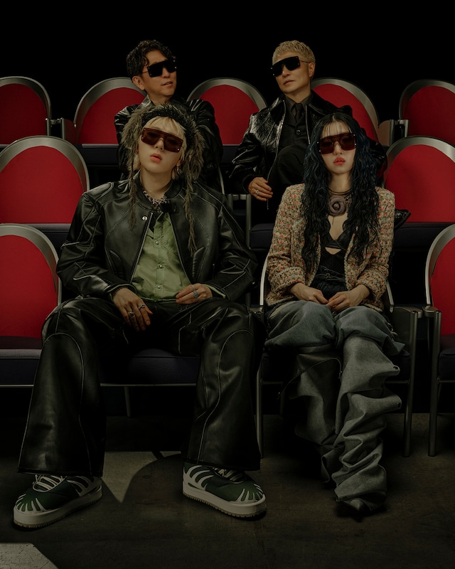 上段左から、☆Taku Takahashi（m-flo）、VERBAL（m-flo）。下段左から、ZICO、eill。