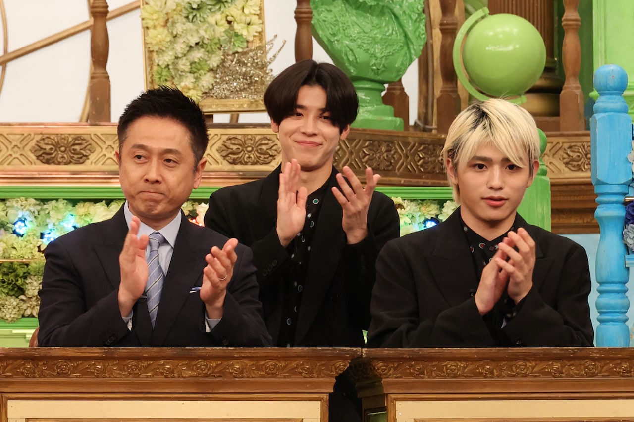 左から宇治原史規（ロザン）、松島聡（timelesz）、篠塚大輝（timelesz）。©フジテレビ