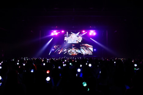 「日本デビュー＆JP 1ST SINGLE『かくれんぼ』発売記念ショーケース」の様子。©VLAST