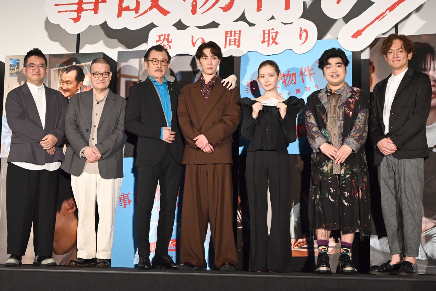 「事故物件ゾク 恐い間取り」完成披露試写会の様子。
