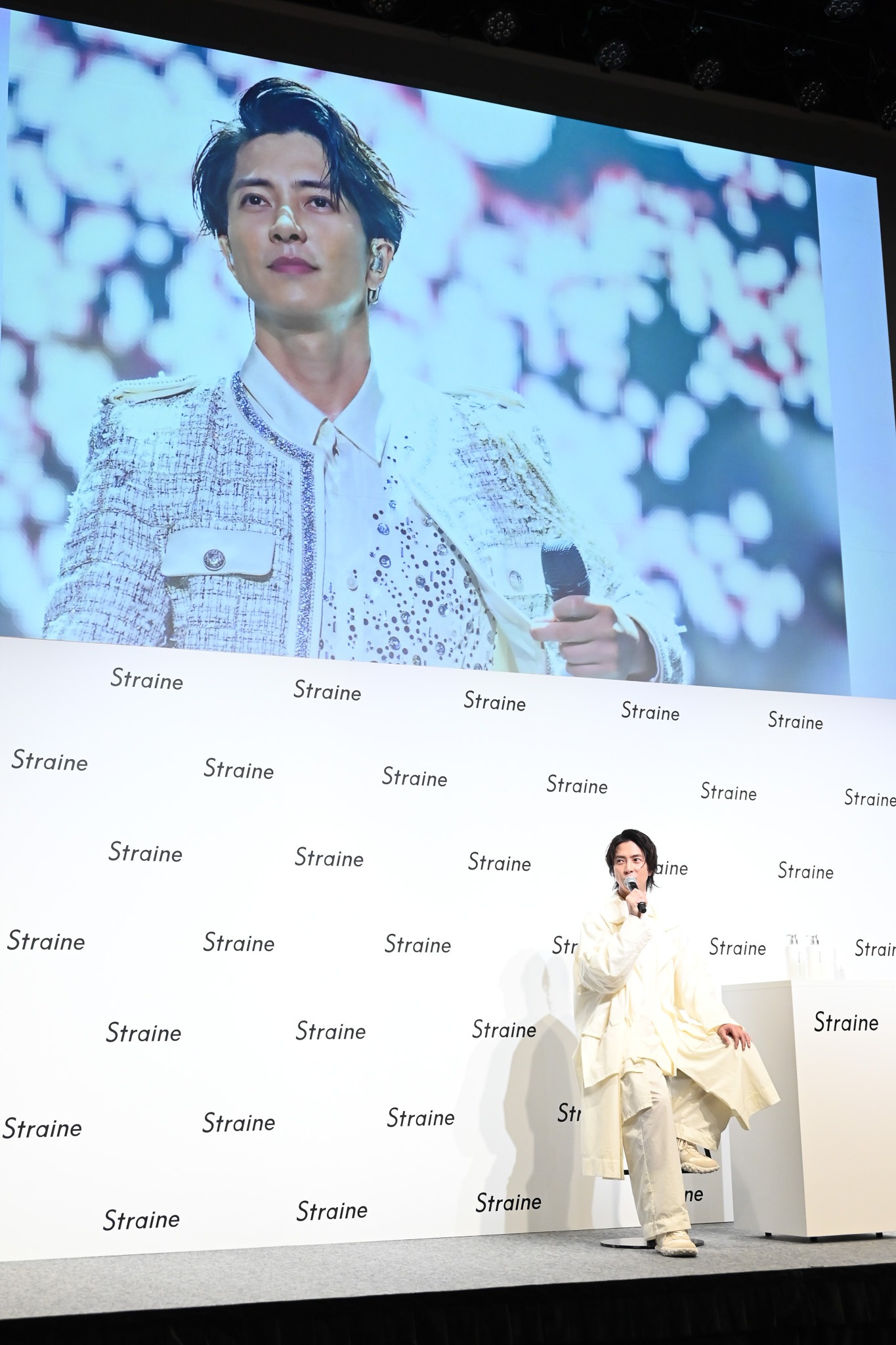 「Sweet Vision」ツアーのライブ写真について語る山下智久。