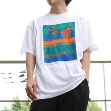 「ライブナタリー “Base Ball Bear × Galileo Galilei” -2025-」Tシャツの着用イメージ。