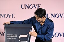 UNOVEのセットにも投げキスをするMINGYU（SEVENTEEN）。