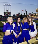 ドジャースタジアムで米国歌斉唱を行った美麗-Bi-ray-。