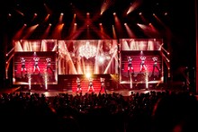 「2025 2ND IS:SUE ASSEMBLE -The Scarlet Anniversary」の様子。（撮影：上飯坂一）