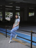 adidas Originals「TOKYO」ABCマート限定モデルを履く山崎天（櫻坂46）。