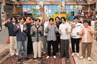 timeleszとタイムマシーン3号。「未来人に残したい！ふるさとタイムレスカプセル」より。