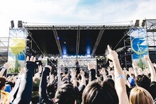 Survive Said The Prophetによるライブの様子。（撮影：藤井拓）