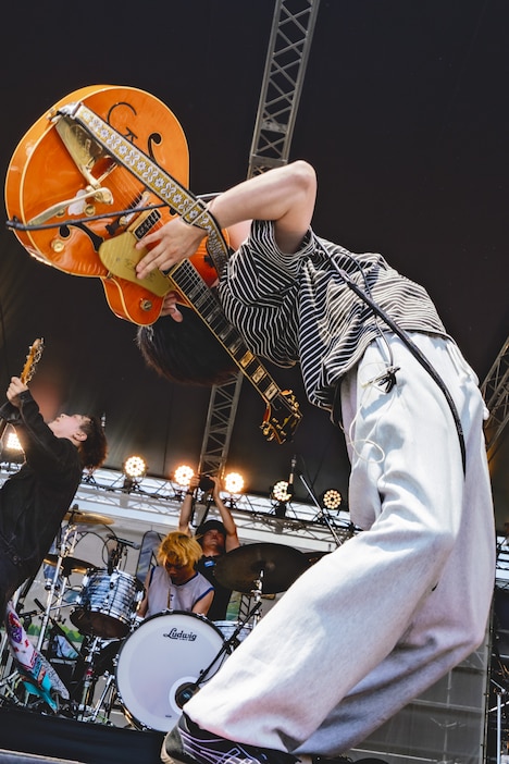 KALMAによるライブの様子。（撮影：かい）