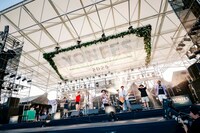 04 Limited Sazabysによるライブの様子。（撮影：藤井拓）