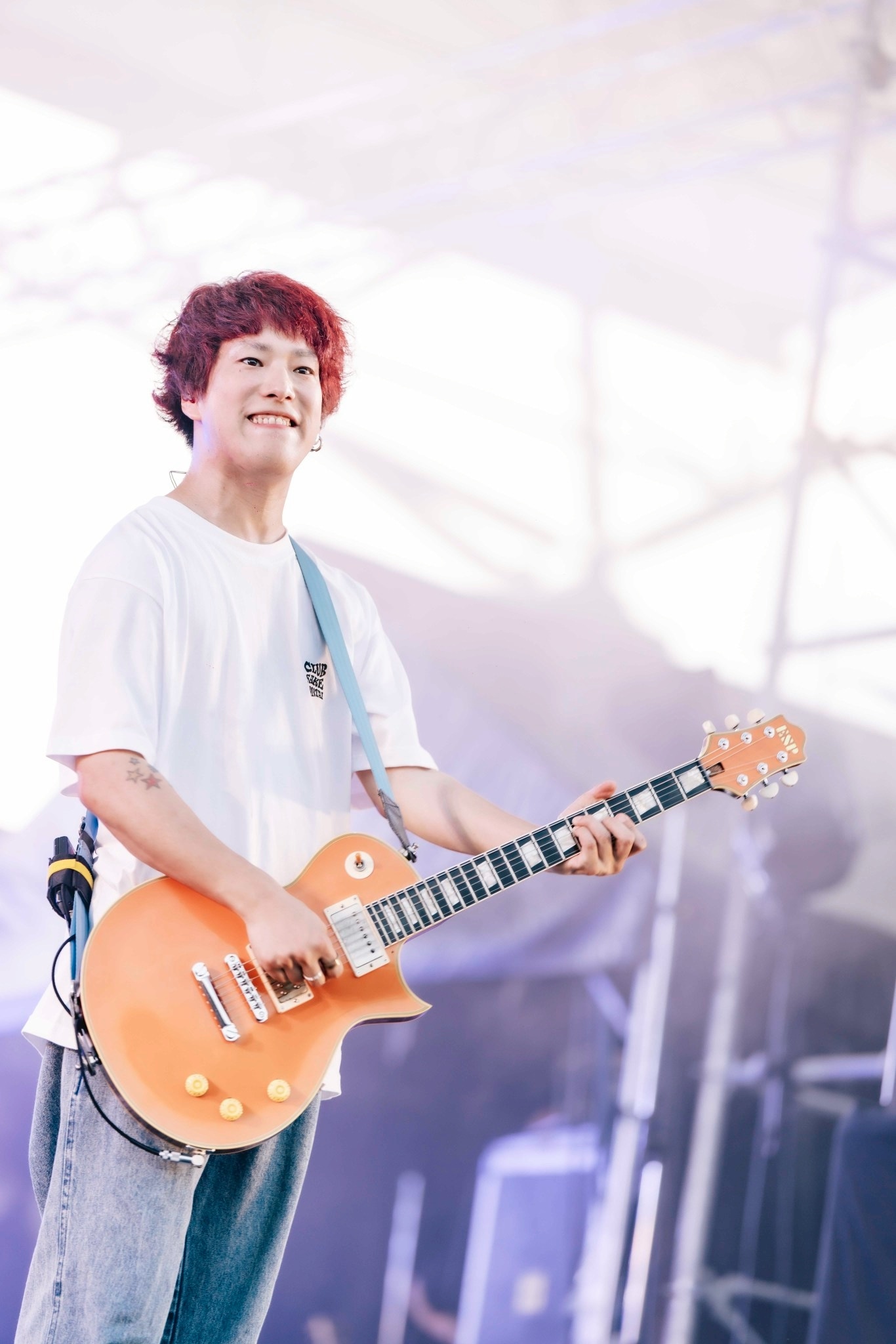 HIROKAZ（G / 04 Limited Sazabys）（撮影：藤井拓） [画像ギャラリー
