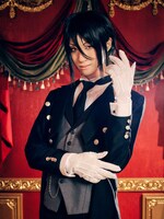 Rayがセバスチャン・ミカエリスに扮した“FAN ART VISUAL”。