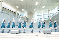 「3秒ルール」をパフォーマンスするRain Tree。