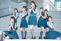 「つまり」をパフォーマンスするRain Tree。