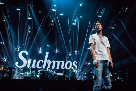 YONCE(Vo)(Photo by Desital Natives)