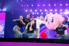 西野カナ「Fall In Love With You Again Tour 2025」埼玉・さいたまスーパーアリーナ公演の様子。