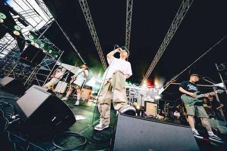 SHADOWS（撮影：藤井拓）