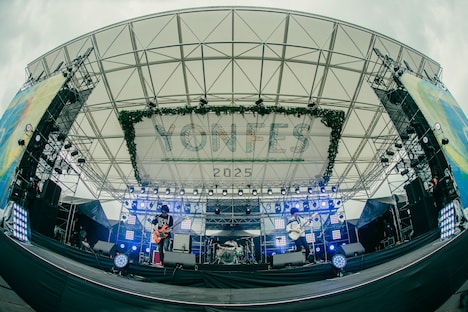 UNISON SQUARE GARDEN（撮影：ヤマダマサヒロ）