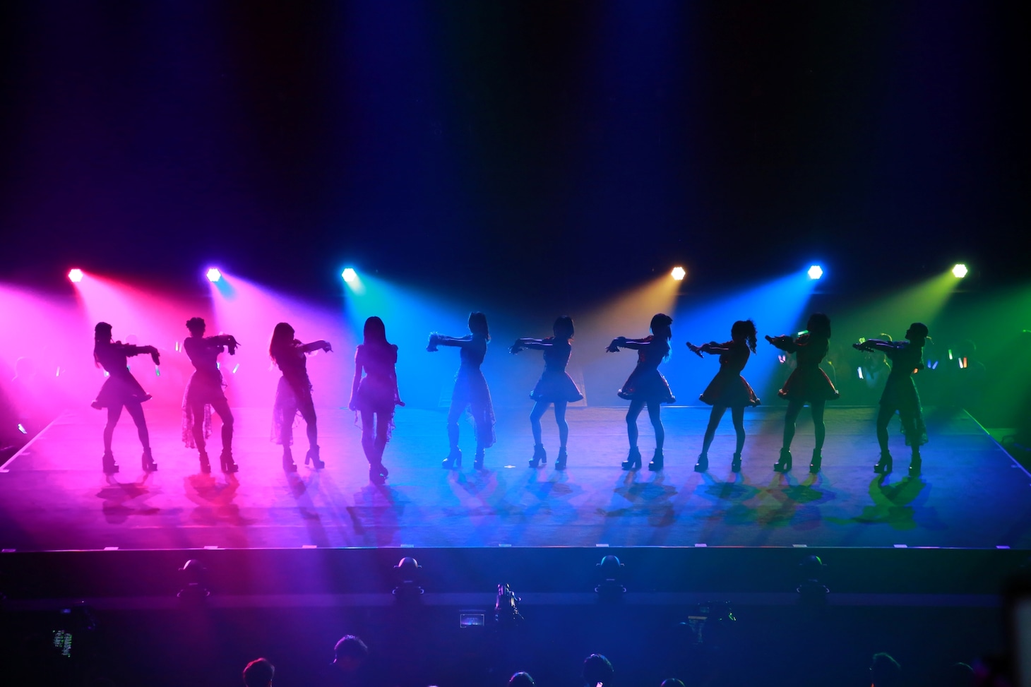 「Juice=Juice Concert Tour 2025 Crimson×Azure Special」の様子。