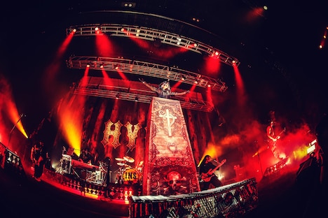 「HYDE [INSIDE] LIVE 2025 WORLD TOUR」Zepp Haneda （TOKYO）公演の様子。（撮影：石川浩章）