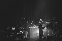 「ABE MAO Billboard Live Tour 2025」の様子。（Photo by Kana Tarumi）