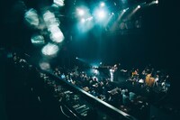 「ABE MAO Billboard Live Tour 2025」の様子。（Photo by Kana Tarumi）