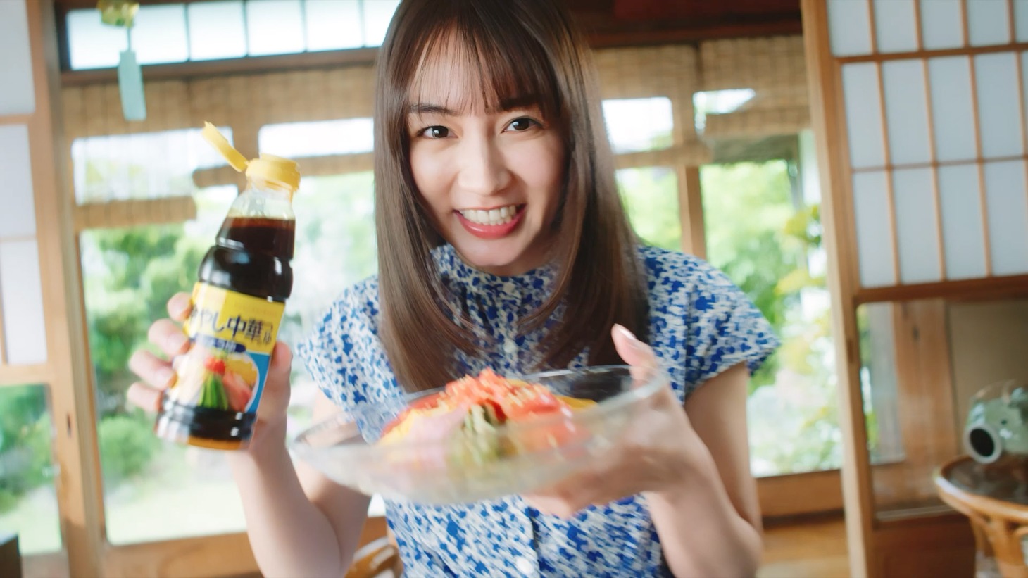 Web CM「冷やし中華のつゆ『楽しい夏をたっぷりと。ジェロニモゲーム』」編より。