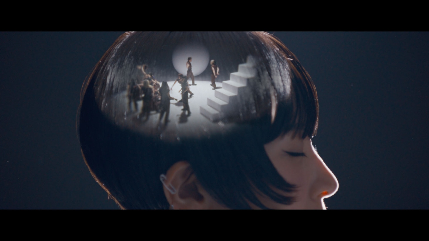 椎名林檎「芒に月」MVより。