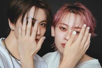 超特急のバックボーカル・タカシとシューヤ。©︎SDP