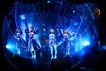 「Devil ANTHEM. ONE MAN LIVE 2025～early summer～『R-Completion』」の様子。（撮影：笹森健一）