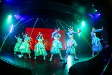 「Devil ANTHEM. ONE MAN LIVE 2025～early summer～『R-Completion』」の様子。（撮影：笹森健一）