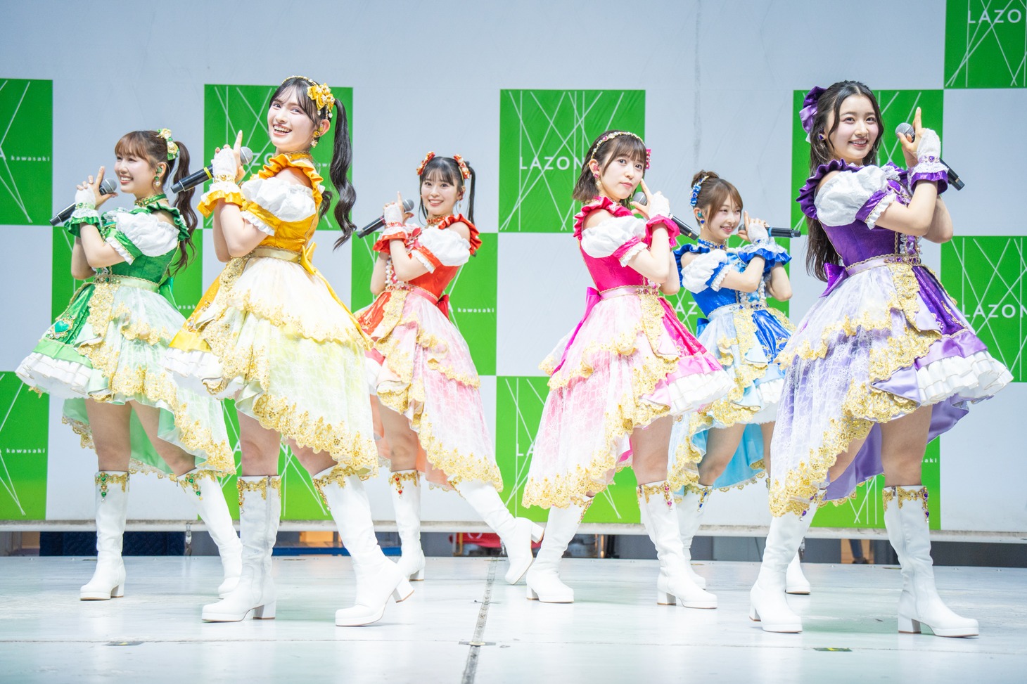 超ときめき♡宣伝部「『超最強』TikTok総再生回数1億回突破記念＆リリースイベント」の様子。