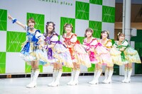 超ときめき♡宣伝部「『超最強』TikTok総再生回数1億回突破記念＆リリースイベント」の様子。