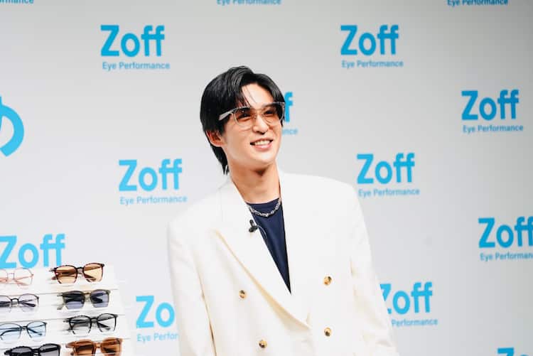 目黒蓮がZoffグローバルアンバサダー就任、サンカットグラスで知った 