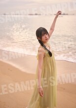 小久保柚乃「こくぼづかん 2」ヴィレッジヴァンガード渋谷本店イベント特典 ©中村和孝 / 小学館