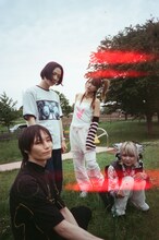 左からROAR（STARKIDS）、Gigandect、カナミル（おやすみホログラム）、4s4ki。