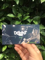downt「AWAKE」8cm短冊CDシングルのパッケージ画像。