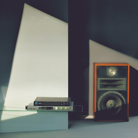 Romantic「ISF」配信ジャケット